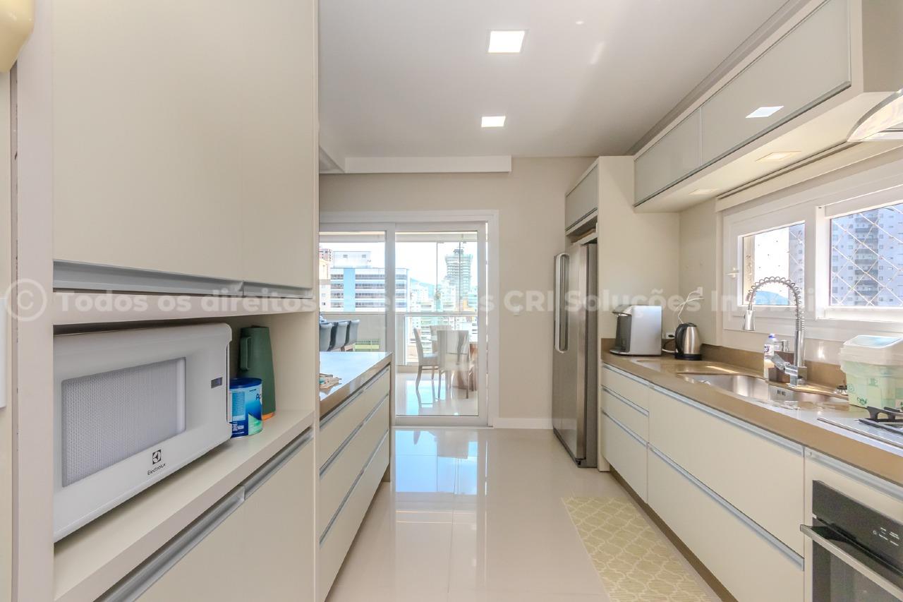 Foto do imóvel Apartamento Mobiliado Vista Mar com 03 suítes á venda no Edifício Aureo em Itapema