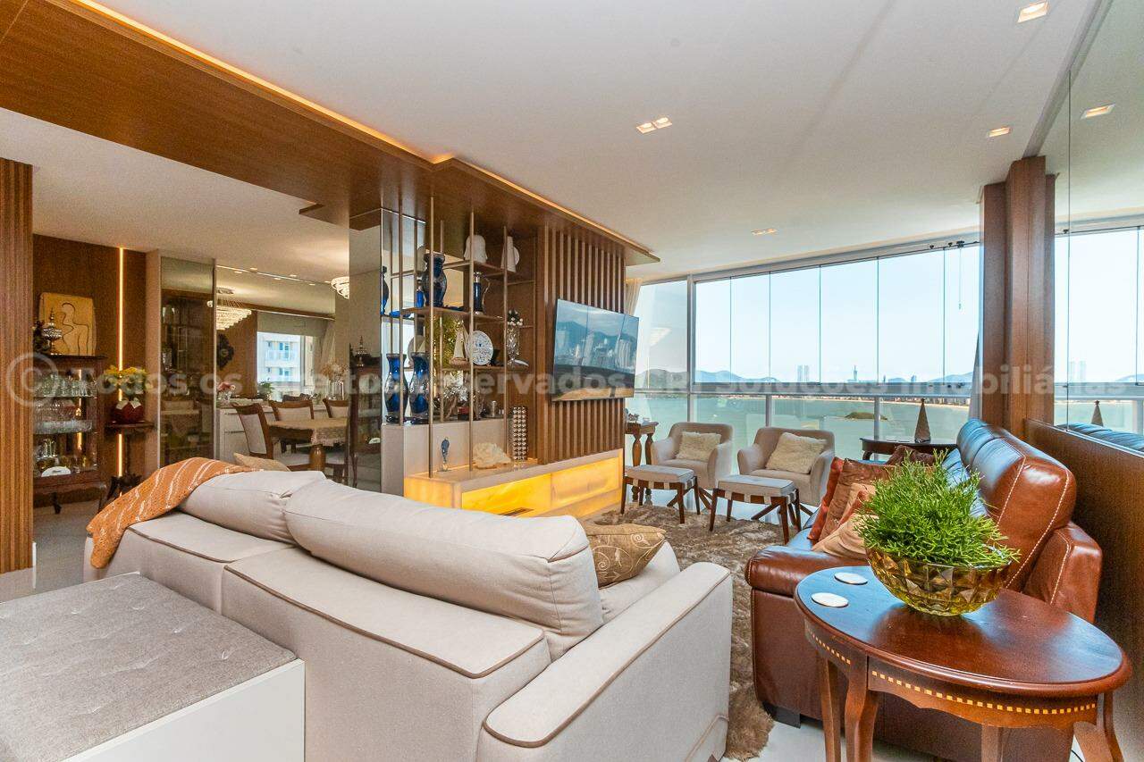 Foto do imóvel Apartamento 4 Suítes no Edifício Italian no Bairro Pioneiros Balneário Camboriú