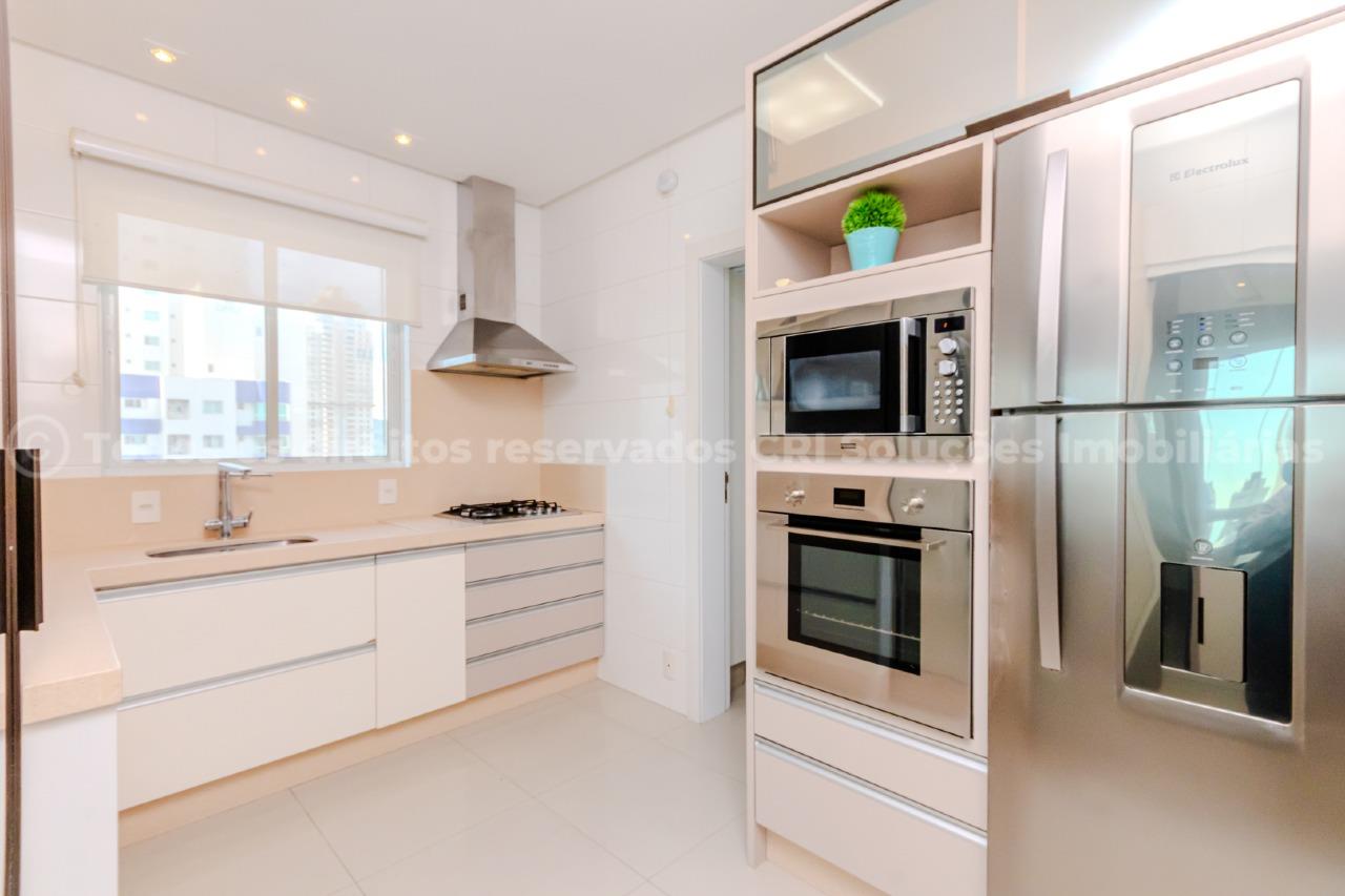 Foto do imóvel Apartamento Mobiliado de 3 Quartos no Edifício Porto da Barra em Balneário Camboriú – 130m²