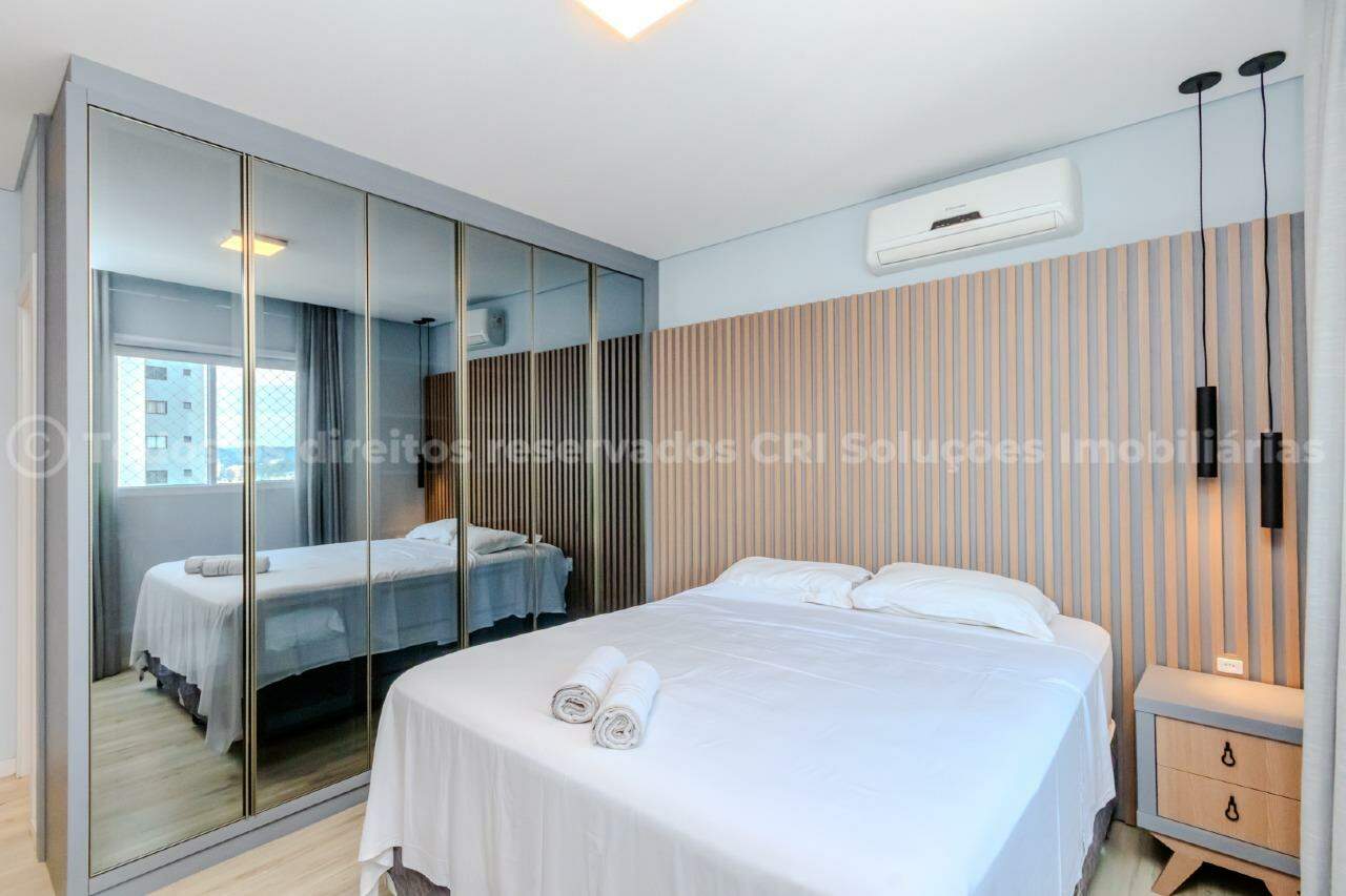Foto do imóvel Apartamento Mobiliado de 3 Quartos no Edifício Porto da Barra em Balneário Camboriú