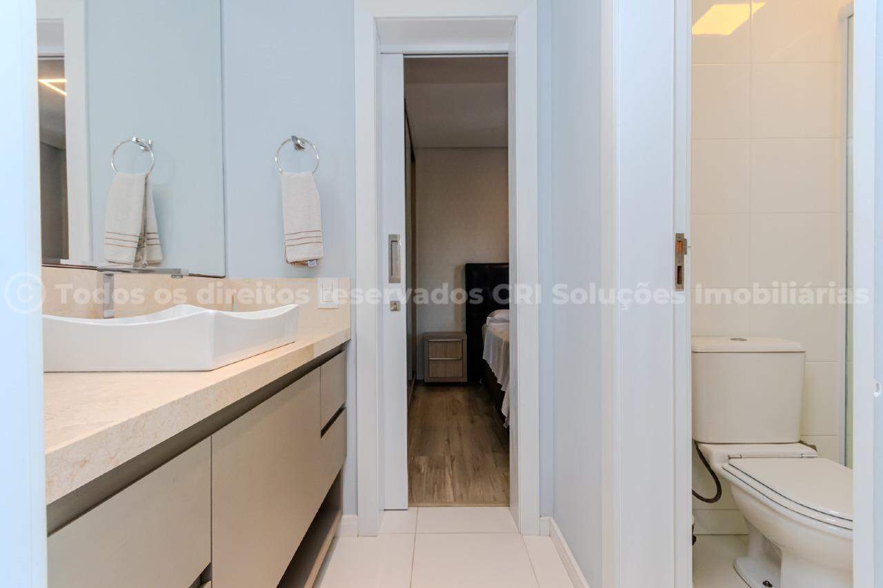 Foto do imóvel Apartamento Mobiliado de 3 Quartos no Edifício Porto da Barra em Balneário Camboriú