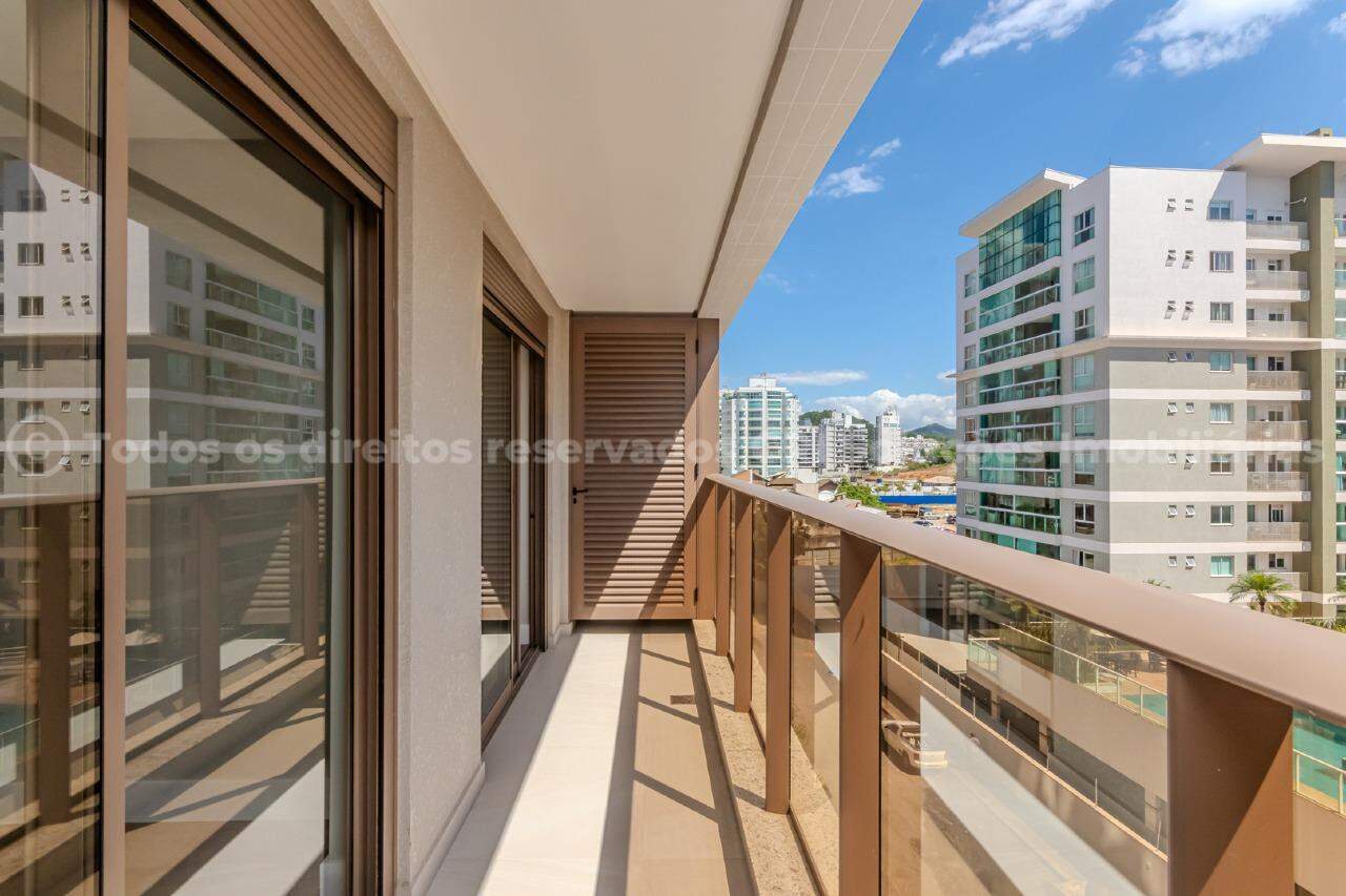 Foto do imóvel Apartamento no Edifício Ocean Wind com 03 suítes na Praia Brava em Itajaí. 