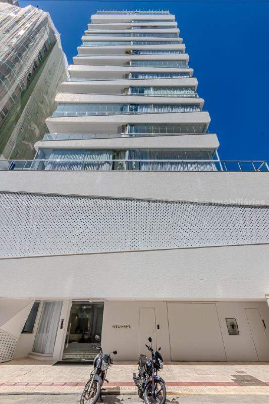 Foto do imóvel Apartamento 4 suítes no Zaha Building com 153m² na Meia Praia Itapema