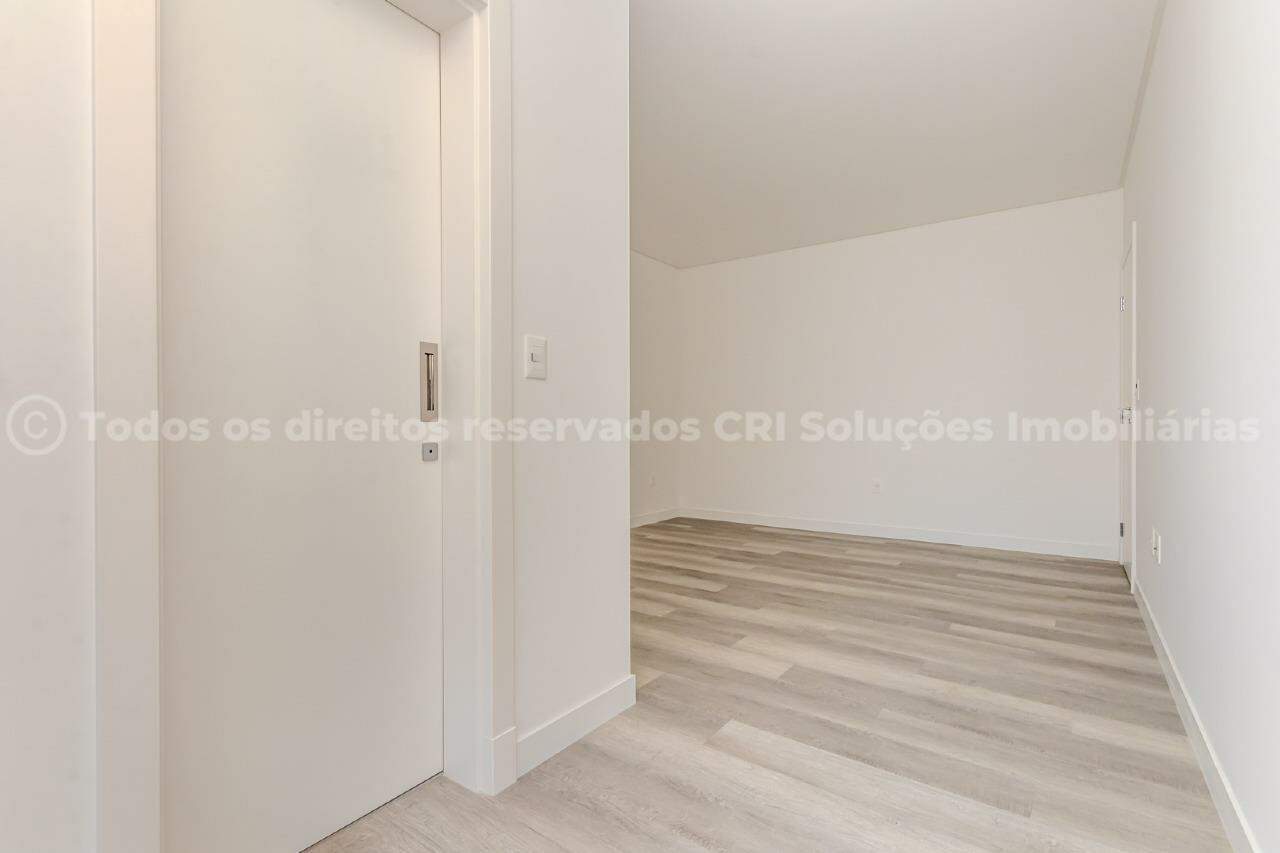 Foto do imóvel Apartamento no Zaha Building com 4 suítes e 3 vagas na Meia Praia Itapema