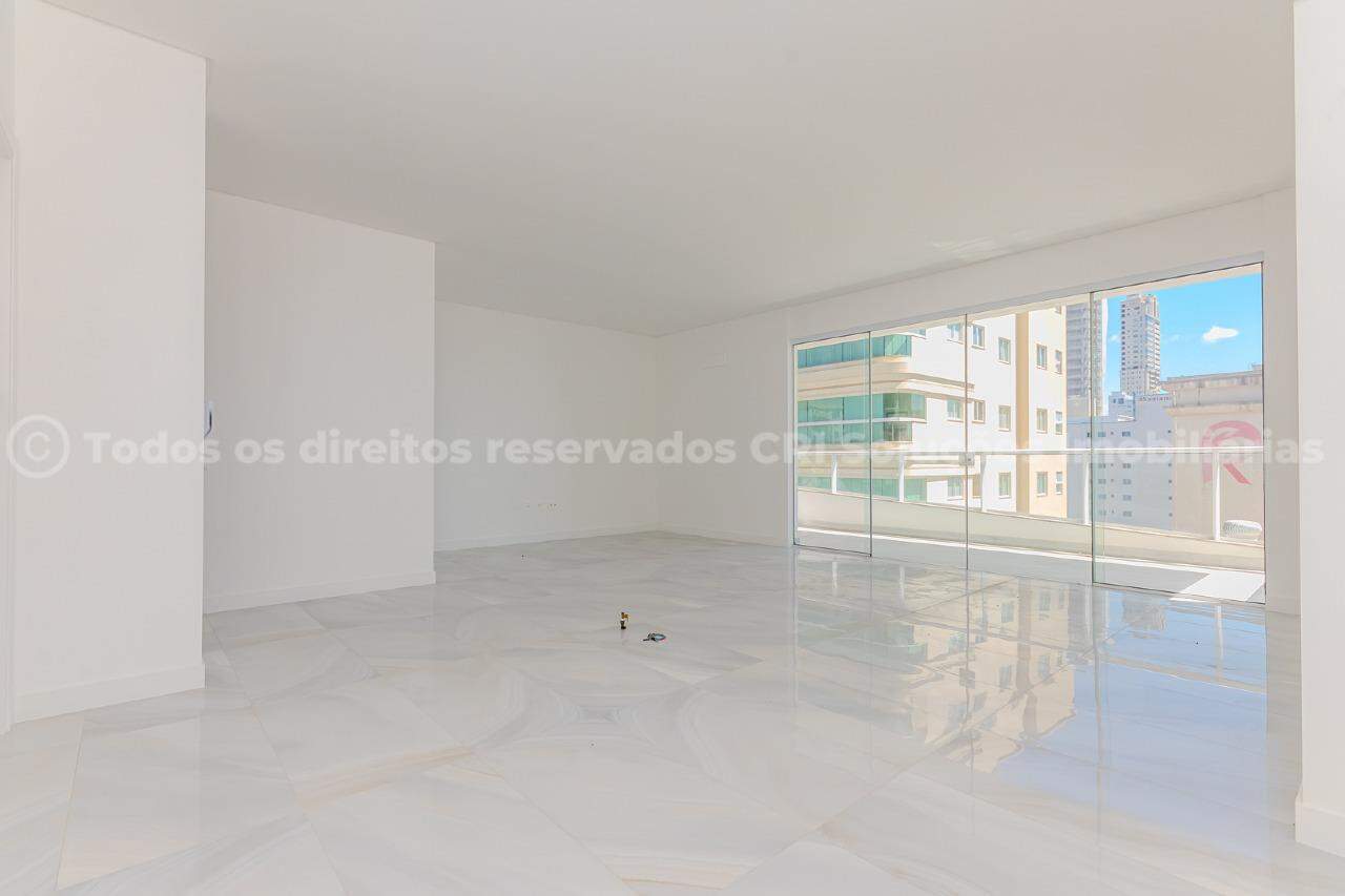 Foto do imóvel Apartamento no Zaha Building com 4 suítes na Meia Praia Itapema
