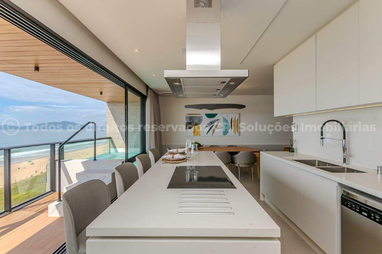 Foto do imóvel Apartamento 3 Suítes Mobiliado à Venda no Edifício Sunrise – Frente Mar, Praia Brava, Itajaí | Vida na praia