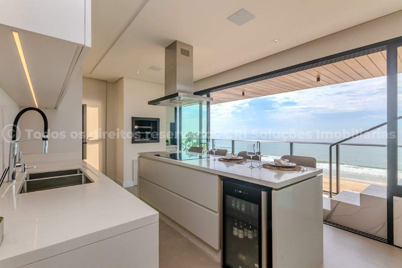 Foto do imóvel Apartamento 3 Suítes Mobiliado à Venda no Edifício Sunrise – Frente Mar, Praia Brava, Itajaí | Vida na praia