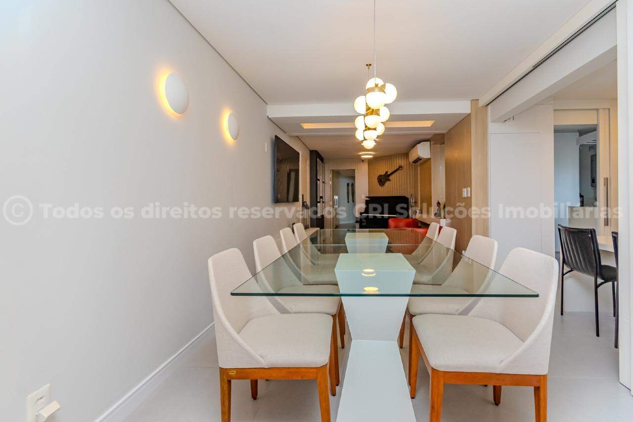 Foto do imóvel Apartamento mobiliado frehte mar com 4 Suítes no Edifício Nina Schürmann em Balneário Camboriú | Vida na praia