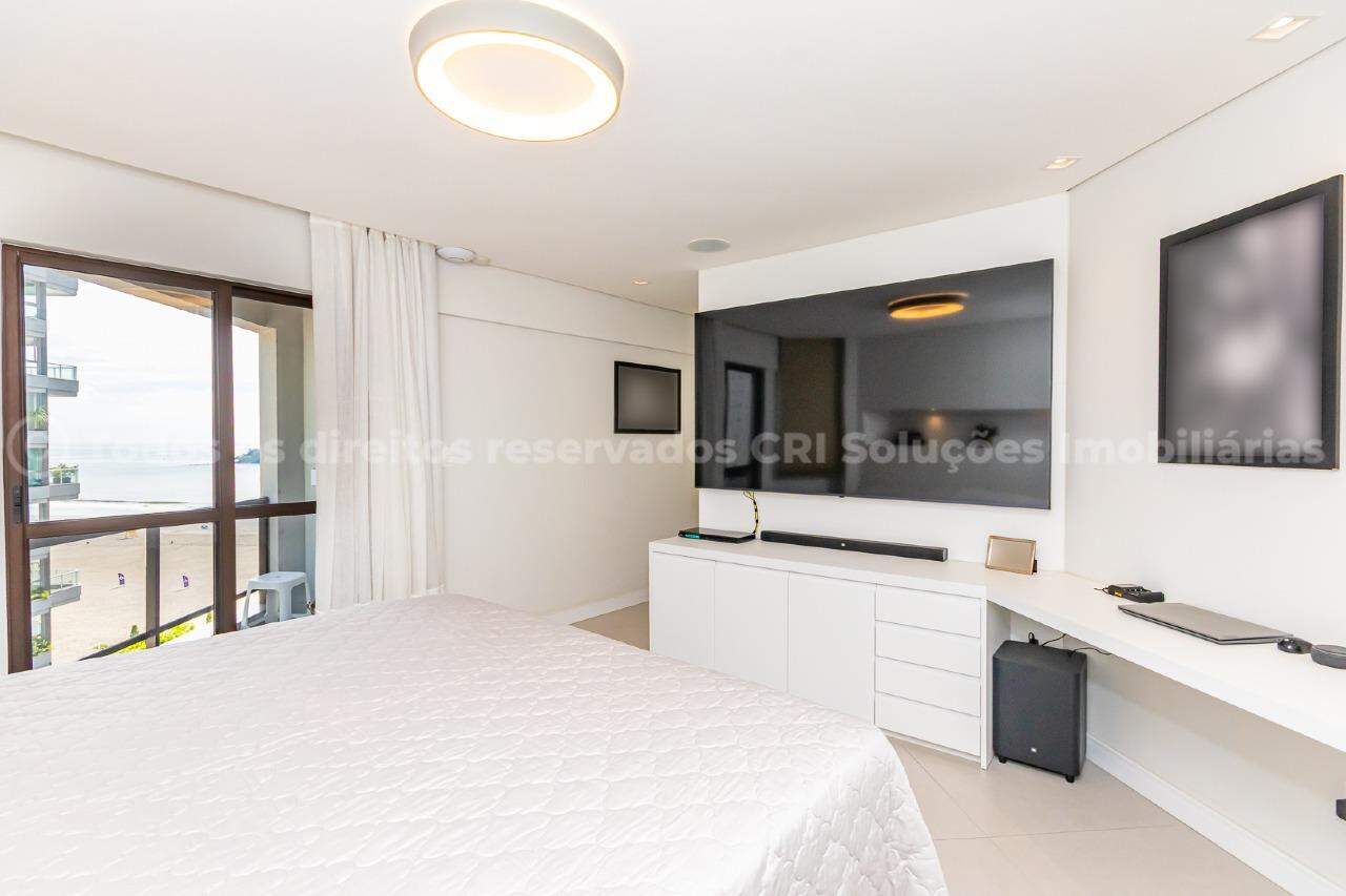 Foto do imóvel Apartamento mobiliado frehte mar com 4 Suítes no Edifício Nina Schürmann em Balneário Camboriú | Vida na praia