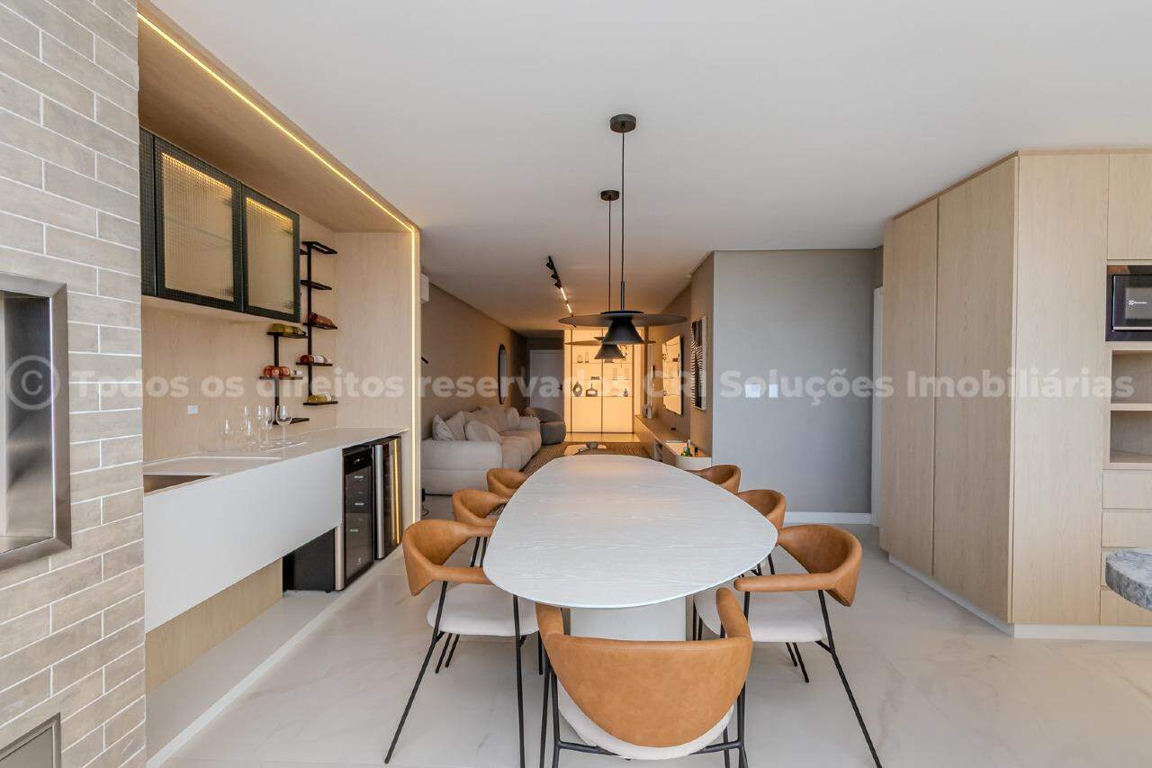 Foto do imóvel Apartamento 3 Suítes à Venda no Edifício Surfers Paradise – Praia Brava, Itajaí