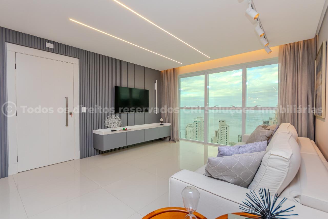 Foto do imóvel Apartamento Mobiliado Vista Mar com 03 suítes á venda no Edifício Phoenix Tower em Balneário Camboriú