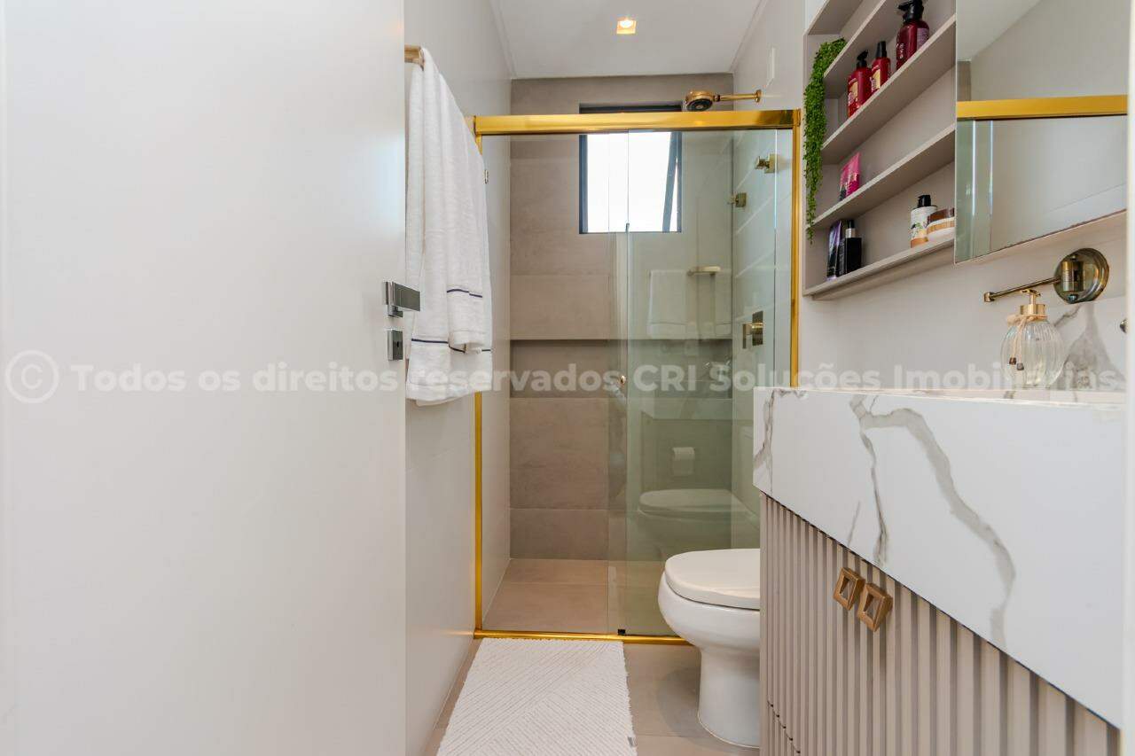 Foto do imóvel Apartamento Mobiliado com 04 Dormitorios á venda no Edifício North Shore em Balneário Camboriu
