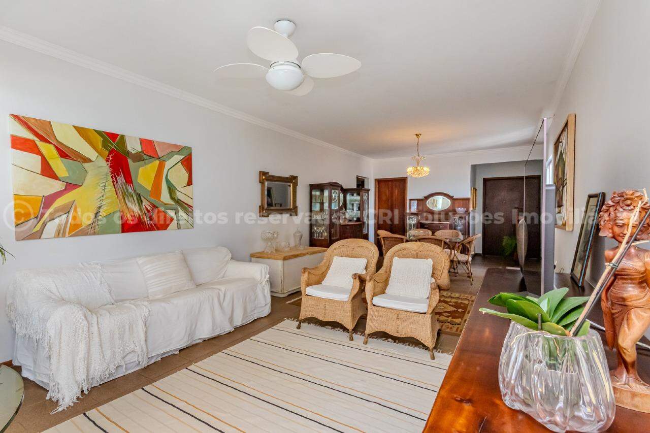 Foto do imóvel Apartamento Mobiliado com Vista Mar com 03 Dormitórios no Edifício Atlântico Sul em Balneário Camboriú