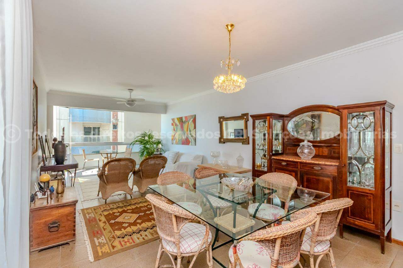 Foto do imóvel Apartamento Mobiliado com Vista Mar com 03 Dormitórios no Edifício Atlântico Sul em Balneário Camboriú