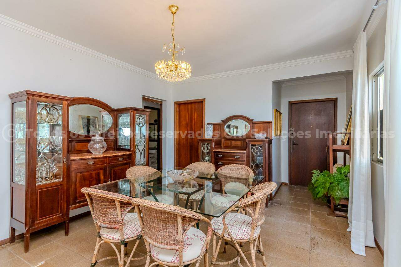 Foto do imóvel Apartamento Mobiliado com Vista Mar com 03 Dormitórios no Edifício Atlântico Sul em Balneário Camboriú