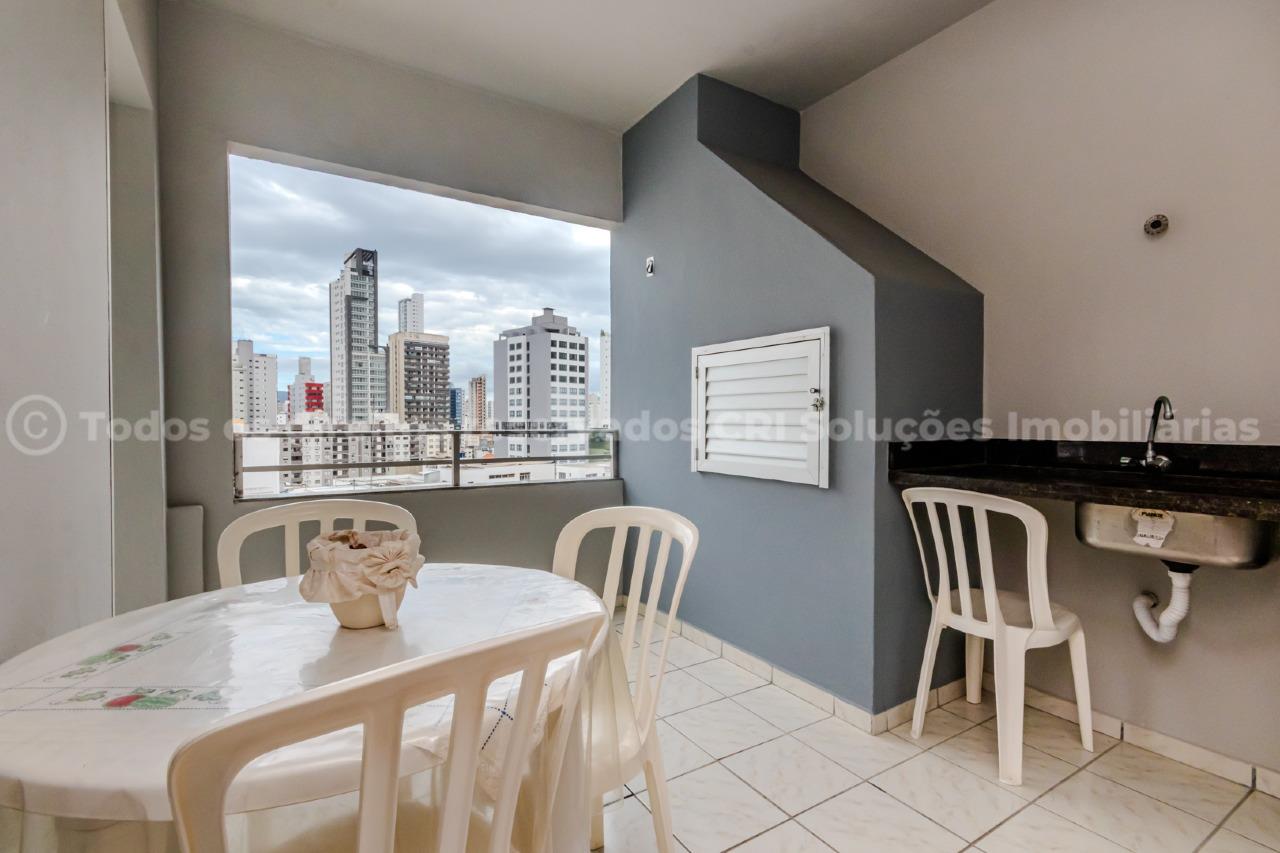 Foto do imóvel Apartamento no Edifício Solar dos Ramos no Centro de Balneário Camboriú
