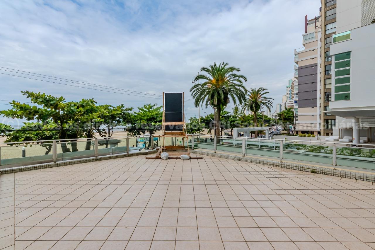Foto do imóvel Apartamento Frente Mar á venda com 03 dormitórios no Edifício Albany em Balneário Camboriú