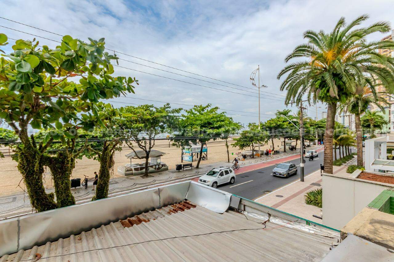 Foto do imóvel Apartamento Frente Mar á venda com 03 dormitórios no Edifício Albany em Balneário Camboriú