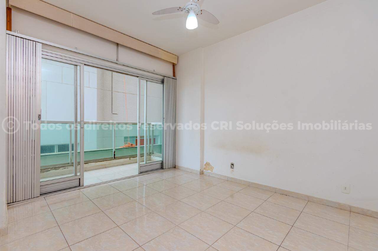 Foto do imóvel Apartamento Frente Mar á venda com 03 dormitórios no Edifício Albany em Balneário Camboriú