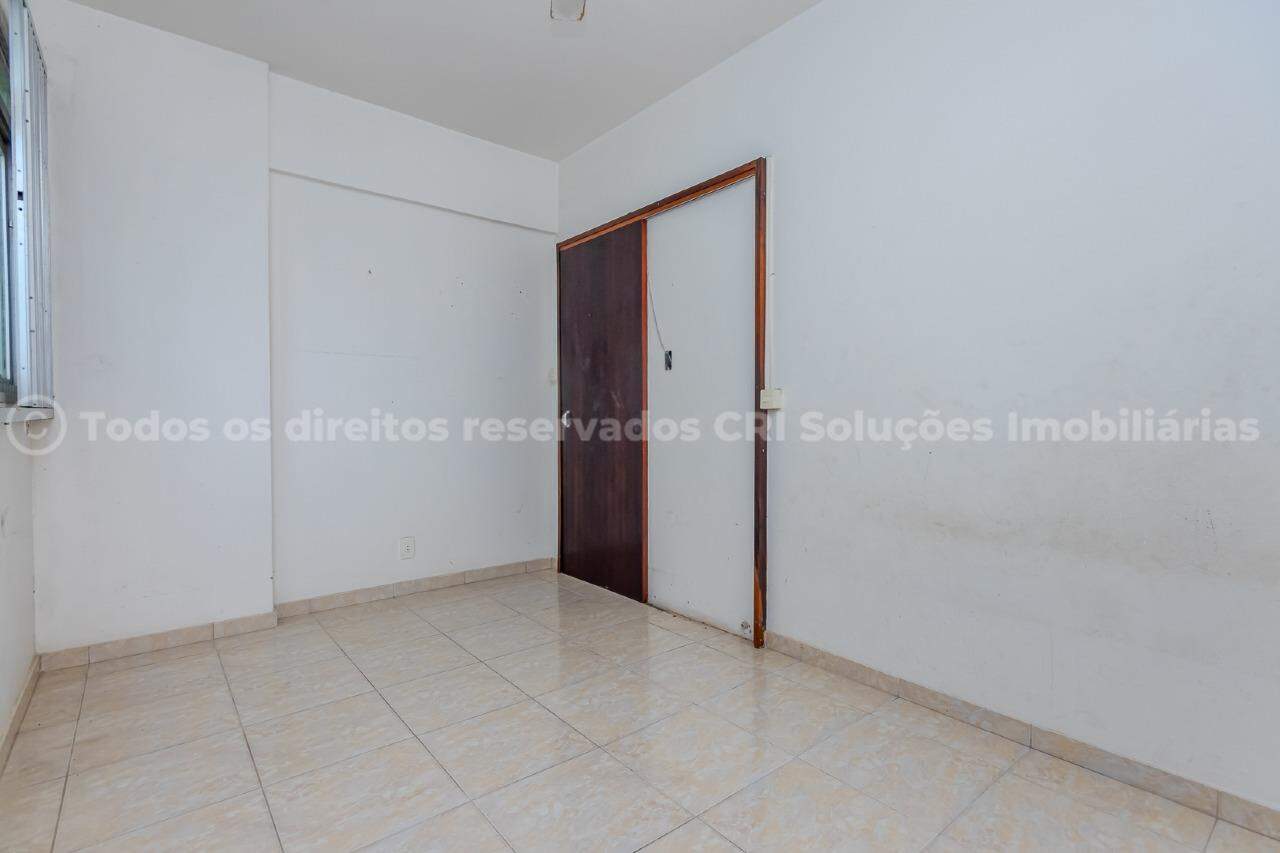 Foto do imóvel Apartamento Frente Mar á venda com 03 dormitórios no Edifício Albany em Balneário Camboriú
