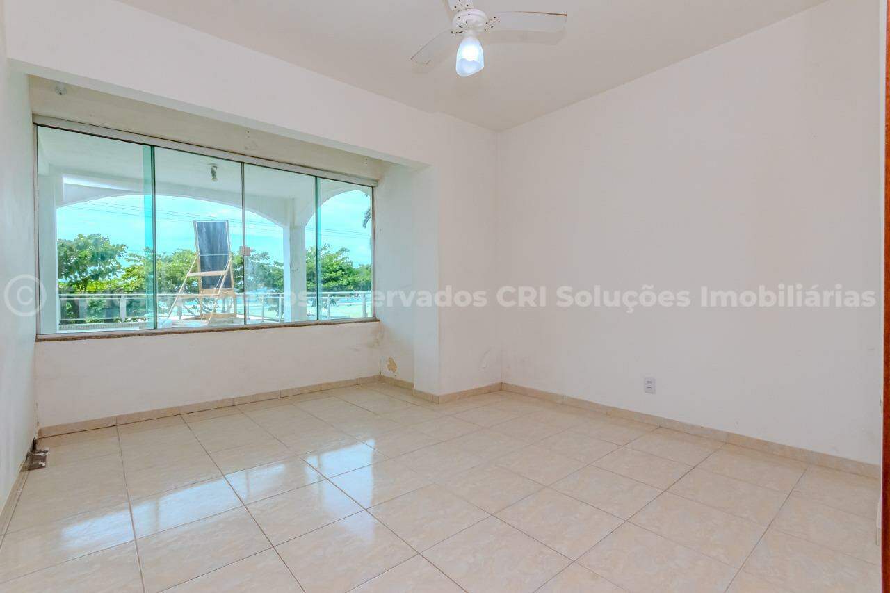 Foto do imóvel Apartamento Frente Mar á venda com 03 dormitórios no Edifício Albany em Balneário Camboriú