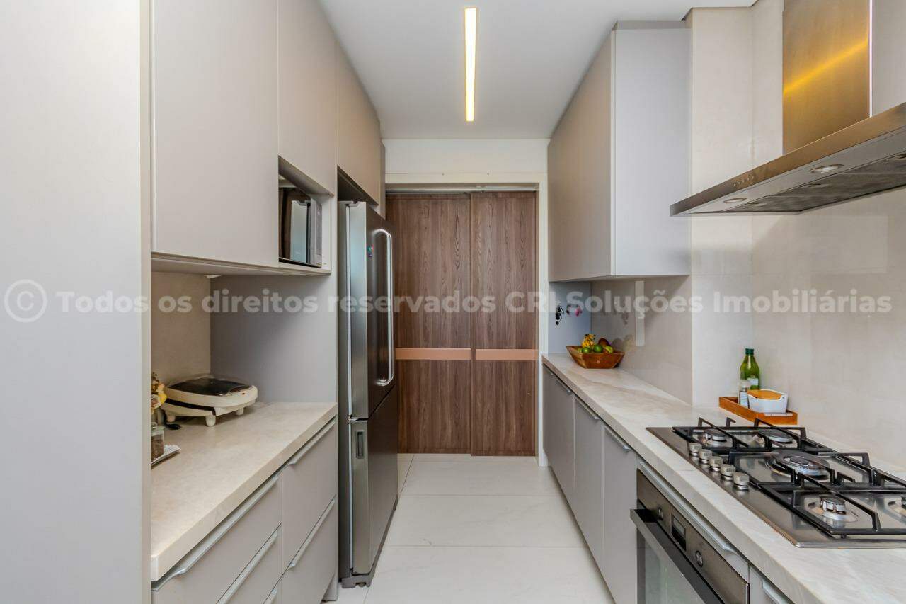 Foto do imóvel Apartamento a venda no Edifício Royal Tower com 04 Suítes no Centro de Balneário Camboriú.