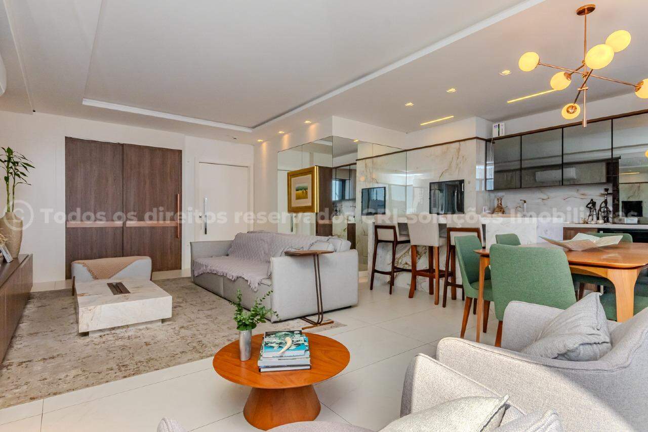 Foto do imóvel Apartamento a venda no Edifício Royal Tower com 04 Suítes no Centro de Balneário Camboriú.