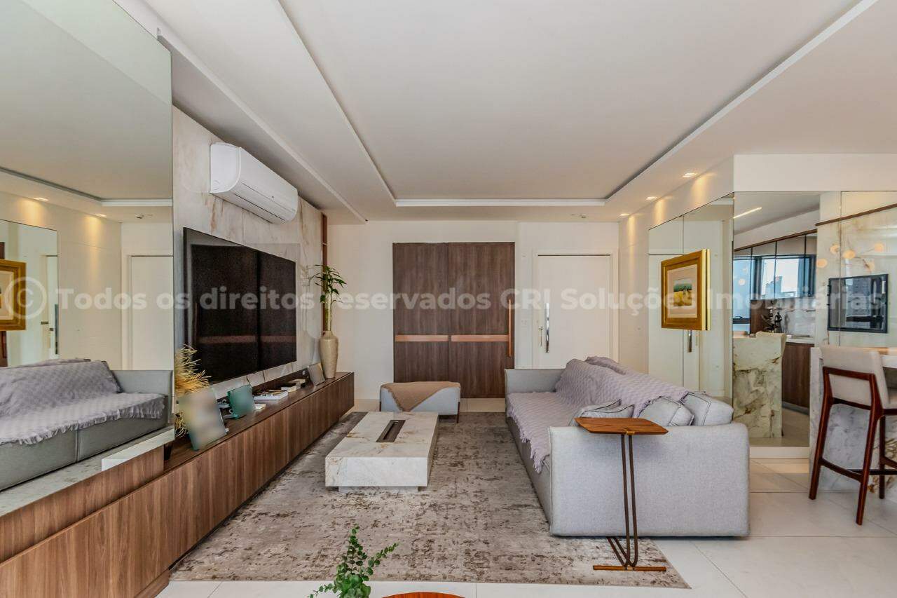 Foto do imóvel Apartamento a venda no Edifício Royal Tower com 04 Suítes no Centro de Balneário Camboriú.