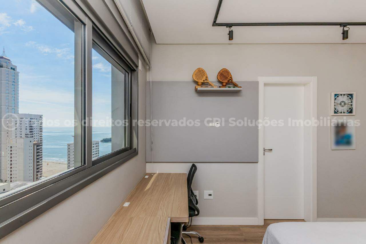 Foto do imóvel Apartamento a venda no Edifício Royal Tower com 04 Suítes no Centro de Balneário Camboriú.
