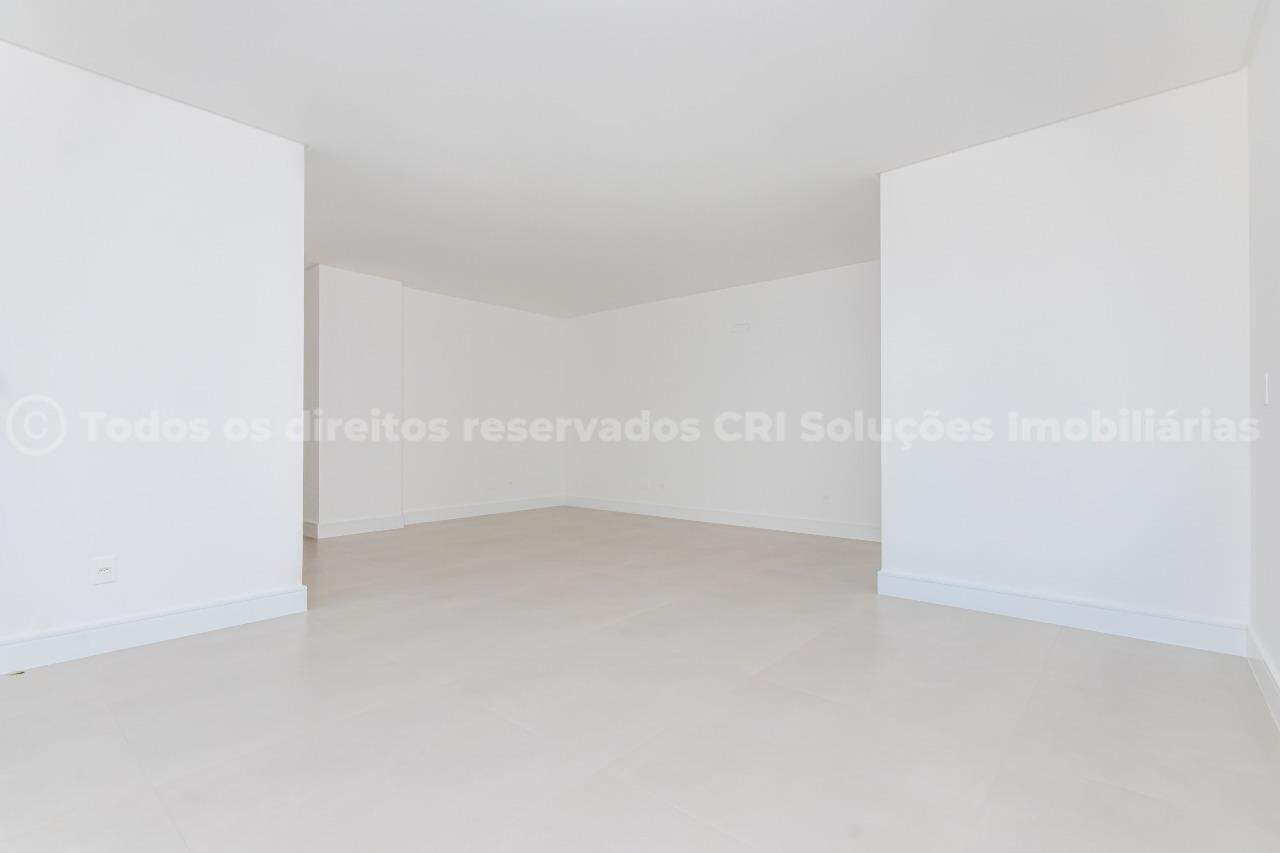 Foto do imóvel Apartamento 3 suítes a venda no edifício Oxford na Meia Praia, Itapema