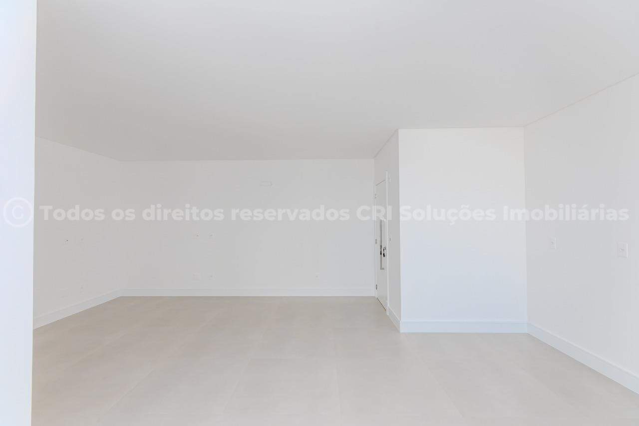 Foto do imóvel Apartamento 3 suítes a venda no edifício Oxford na Meia Praia, Itapema