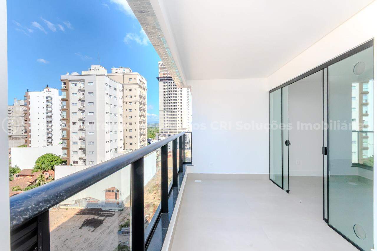 Foto do imóvel Apartamento 3 suítes a venda no edifício Oxford na Meia Praia, Itapema