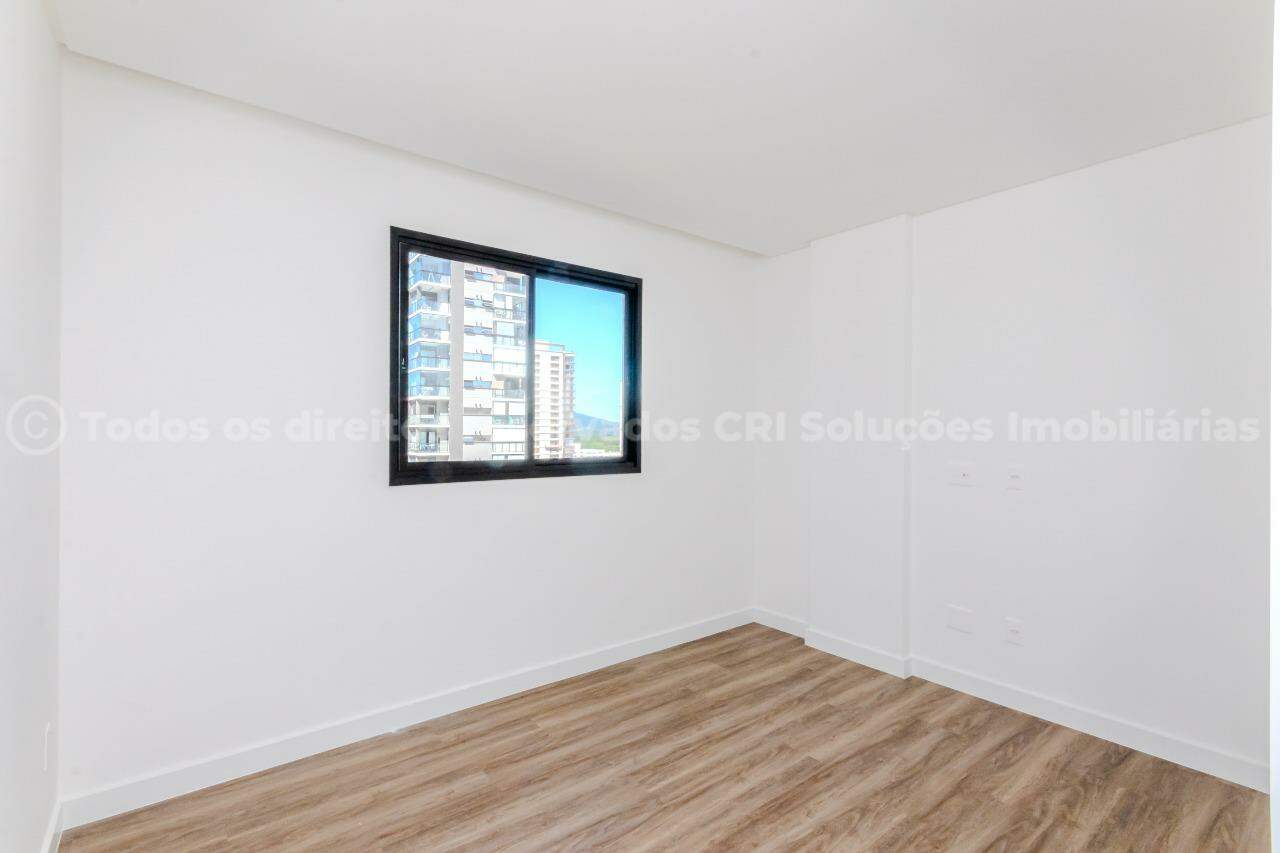 Foto do imóvel Apartamento 3 suítes a venda no edifício Oxford na Meia Praia, Itapema