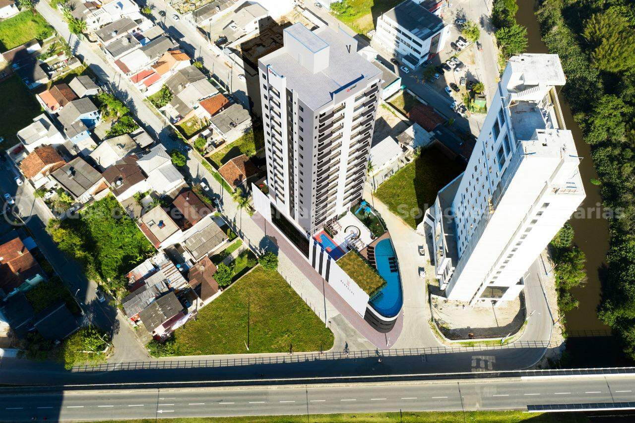 Foto do imóvel Apartamento 2 suítes na planta no edifício Hamburgo na Meia Praia, Itapema