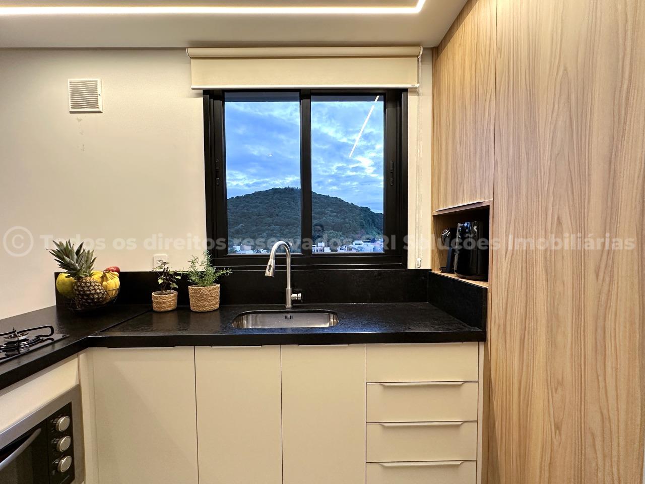 Foto do imóvel Apartamento Mobiliado com 2 Suítes à Venda no Edifício Saint Antoine na Praia Brava em Itajaí