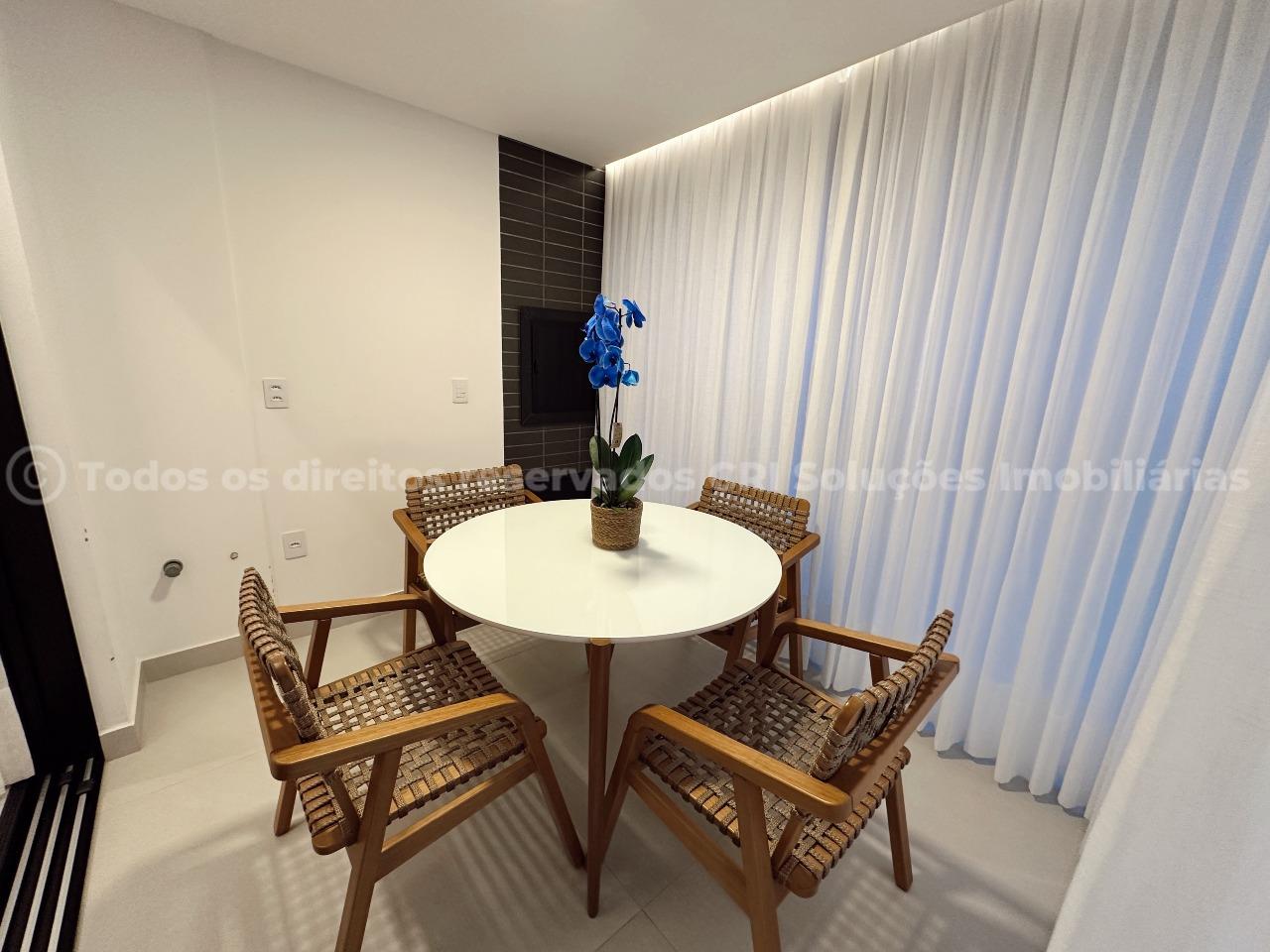 Foto do imóvel Apartamento Mobiliado com 2 Suítes à Venda no Edifício Saint Antoine na Praia Brava em Itajaí