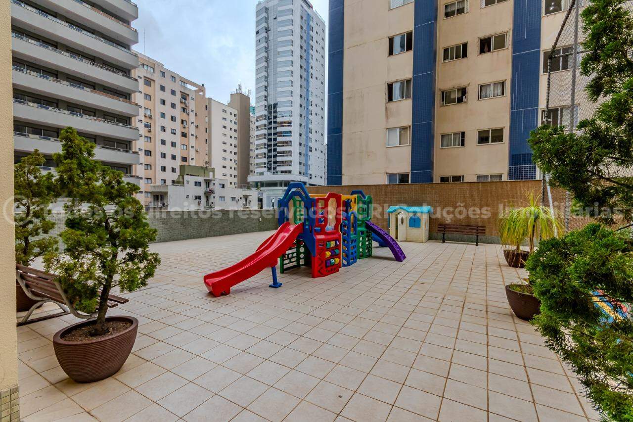 Foto do imóvel Apartamento a venda no Edifício Cidade Formosa com 4 Quartos sendo 2 Suítes no Centro de Balneário Camboriú.