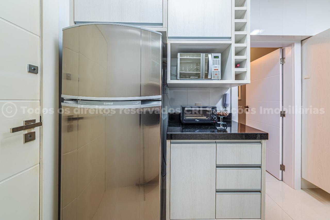 Foto do imóvel Apartamento Mobiliado Frente Mar com 03 Suítes á venda em Balneário Camboriú no Edifício Concorde