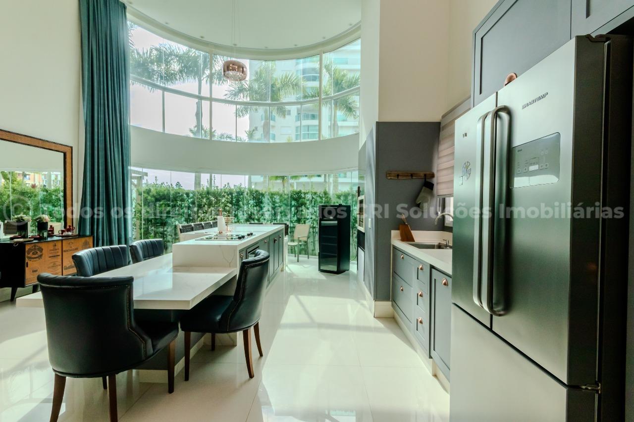 Foto do imóvel Apartamento no Brava Beach Aroeira na Praia Brava de Itajaí com 3 suítes | Vida na praia