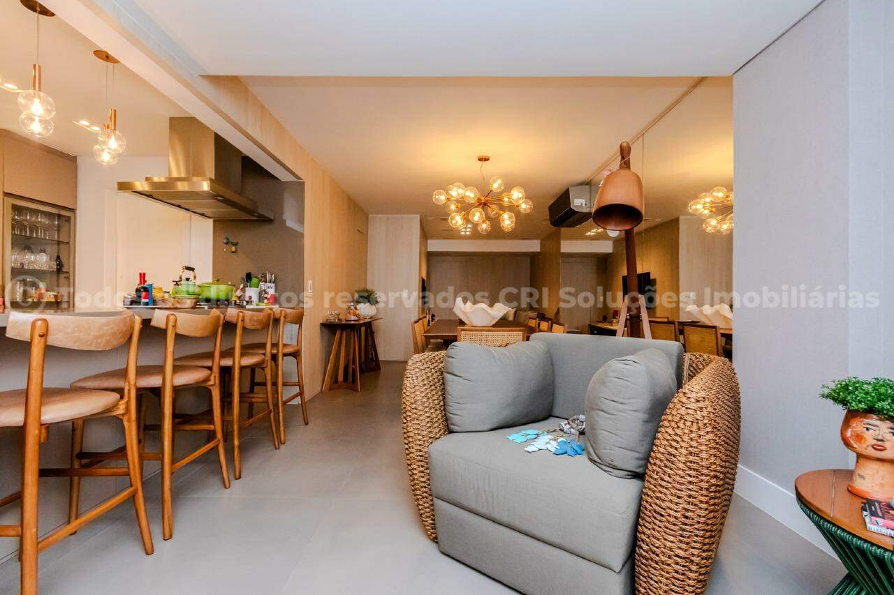 Apartamento no Piazza Di Spagna – 3 suítes na Barra Sul de Balneário Camboriú
