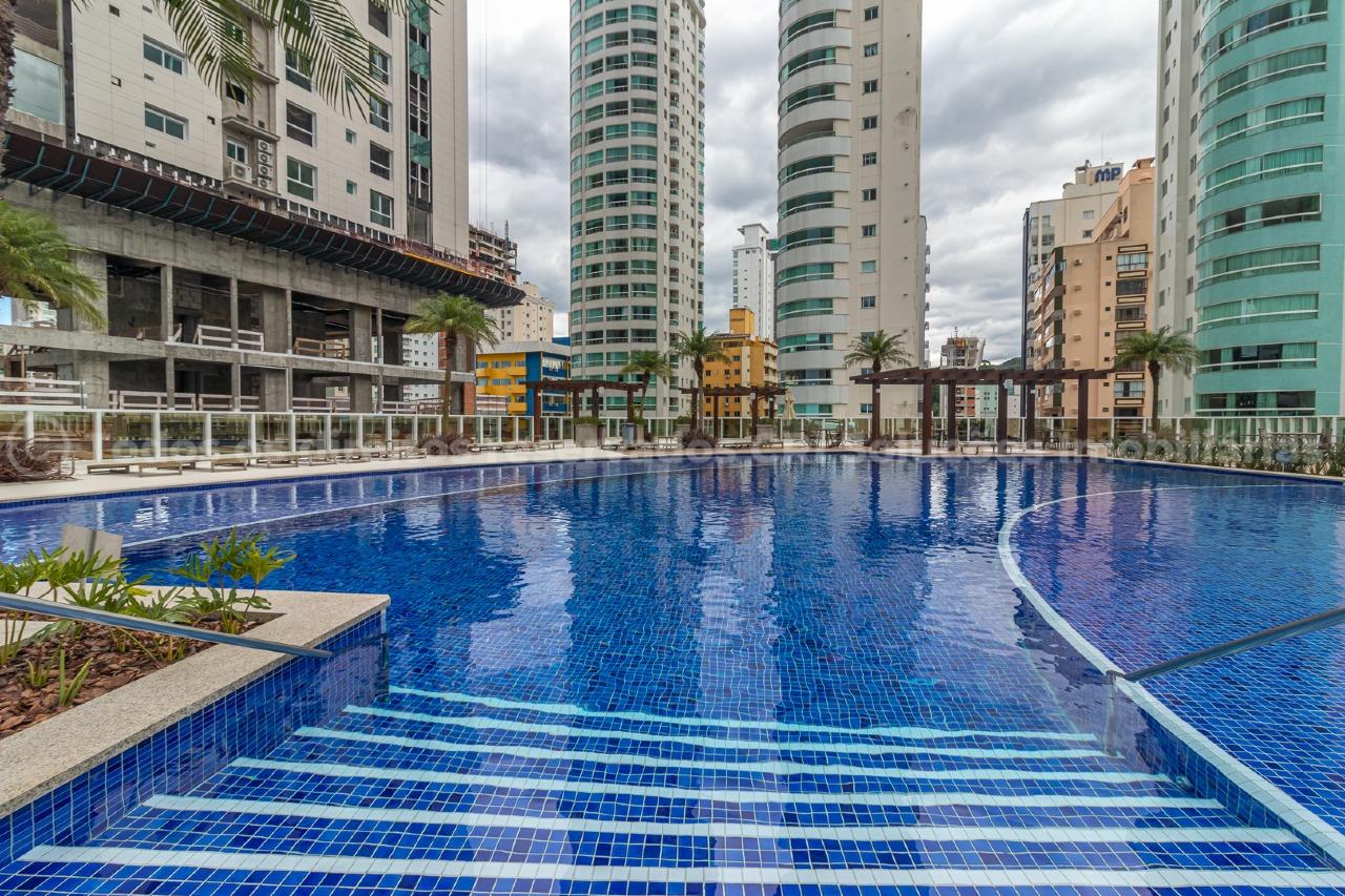 Foto do imóvel Apartamento com 03 Suítes no Edifício Infinity Coast com Vista para o Mar em Balneário Camboriú | Vida na praia