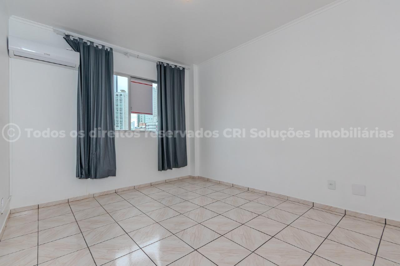 Foto do imóvel Apartamento no Edifício Marquesado em Balneário Camboriú – 2 dormitórios com vista para o mar