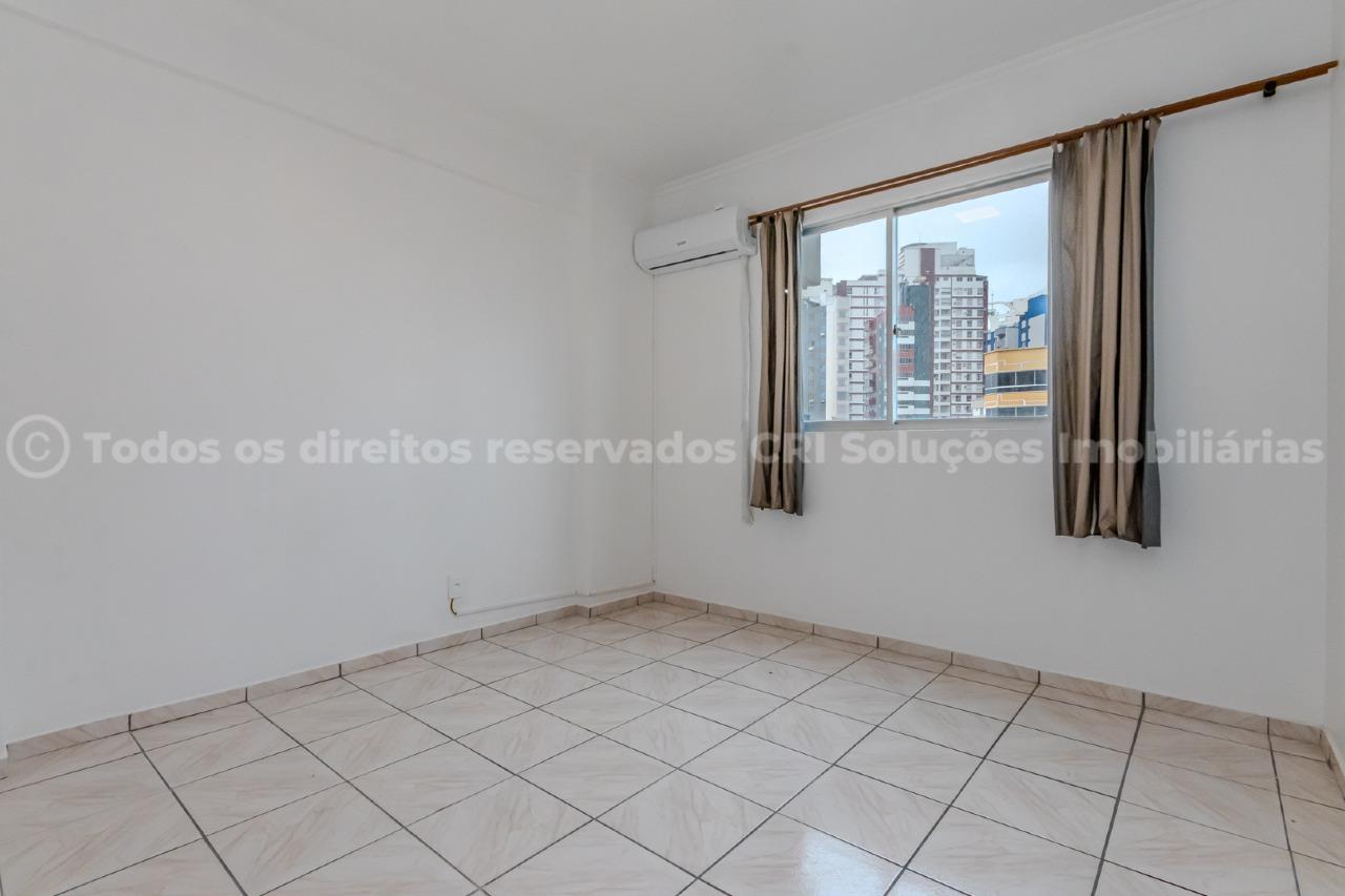 Foto do imóvel Apartamento no Edifício Marquesado em Balneário Camboriú – 2 dormitórios com vista para o mar