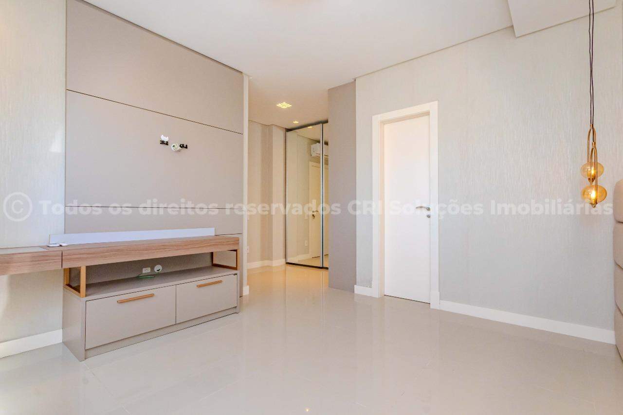 Foto do imóvel Apartamento a venda no Edifício Portinax com 03 Suítes Mobiliado no Centro de Balneário Camboriú.