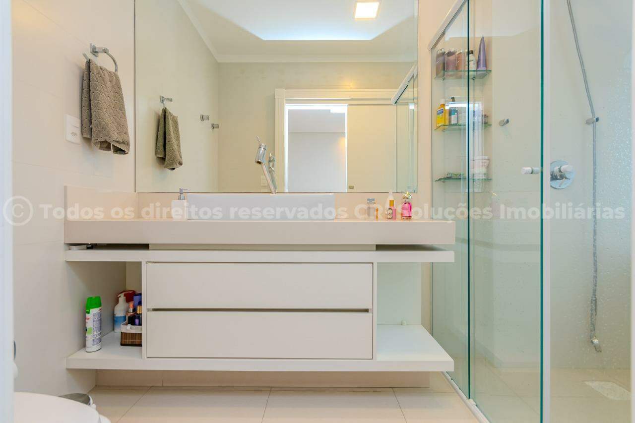 Foto do imóvel Apartamento a venda no Edifício Brava Premium com 03 Suítes Mobiliado na Praia Brava em Itajaí.