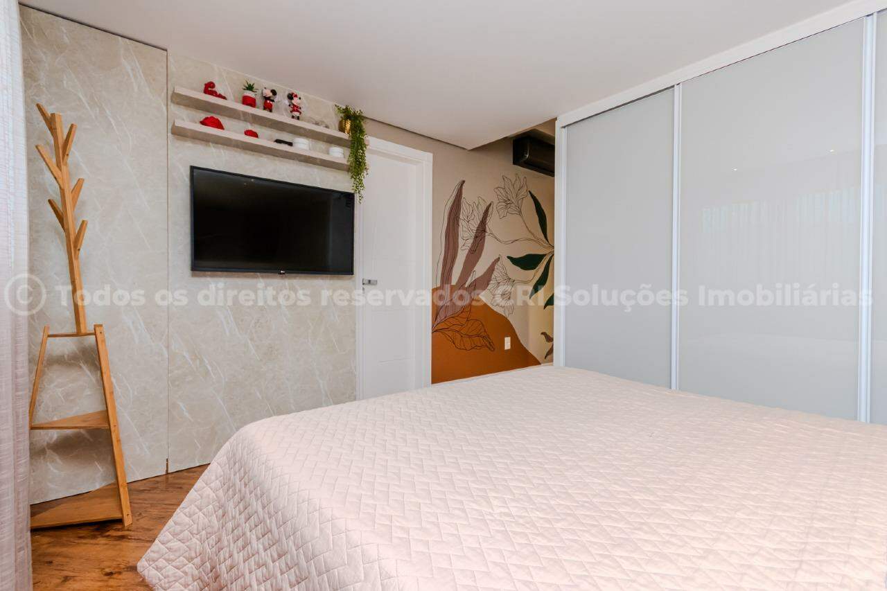 Foto do imóvel Apartamento Mobiliado com 03 suítes á venda no Edifício Marina Residence em Balneário Camboriú