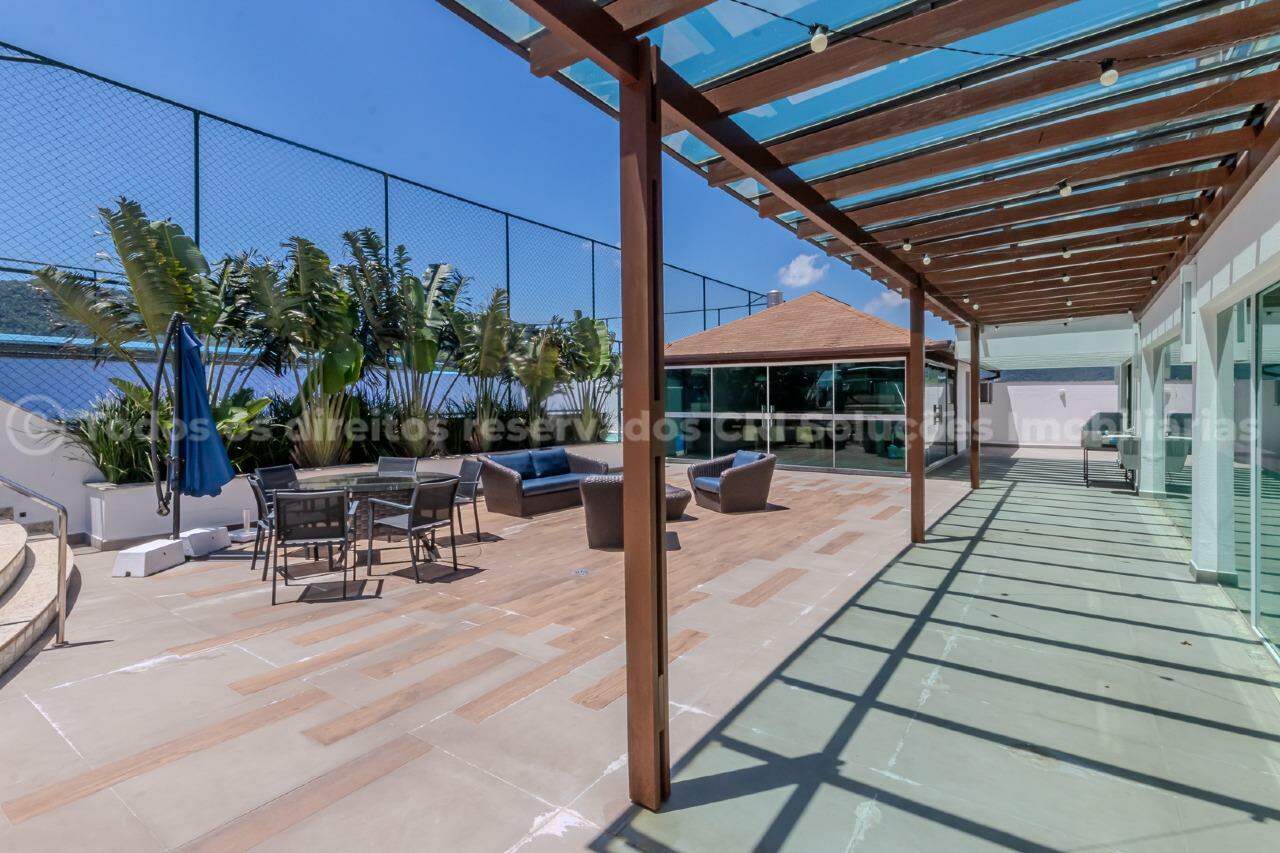 Foto do imóvel Apartamento Mobiliado com 03 suítes á venda no Edifício Marina Residence em Balneário Camboriú