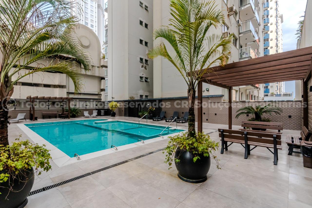 Foto do imóvel Apartamento Mobiliado com 03 Dormitórios á venda no Edifício Dona Rosinha no Centro em Balneário Camboriú