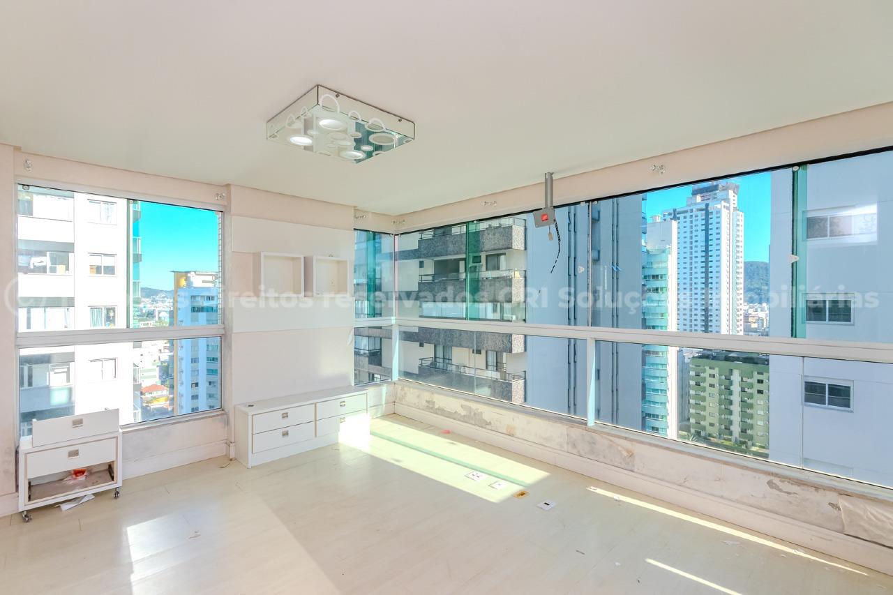 Apartamento com 2 suítes no Edifício L’Essence no Centro em Balneário Camboriú
