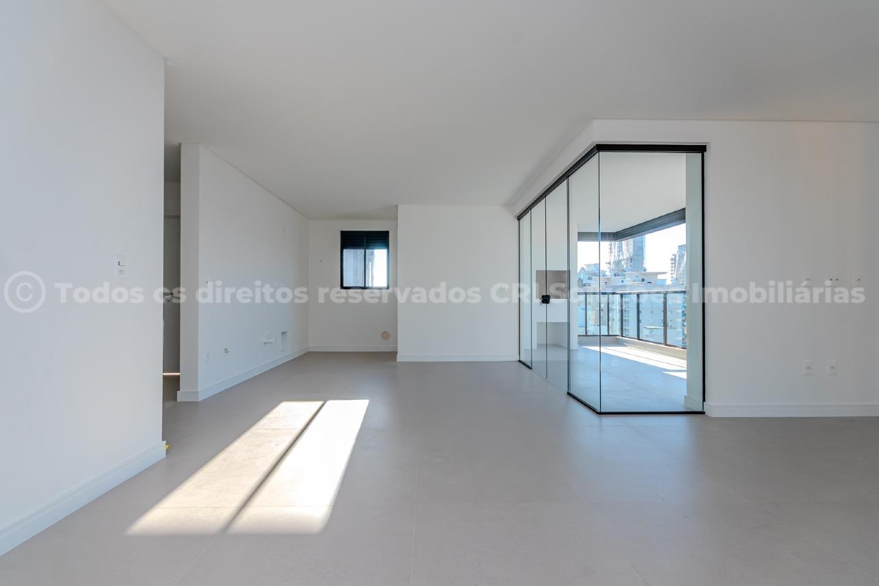 Foto do imóvel Cobertura a venda com 03 Quartos sendo 03 Suites no Edificio La Passione em Meia Praia Itapema